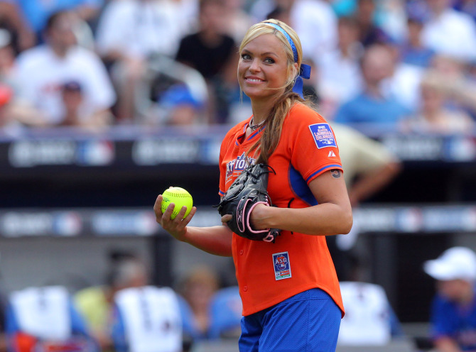 31 Awesome Images Of Women In Sports