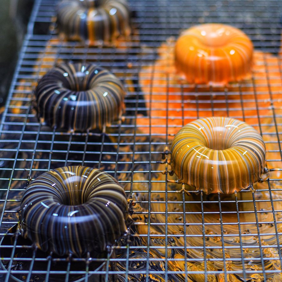 mirror glaze mini cake