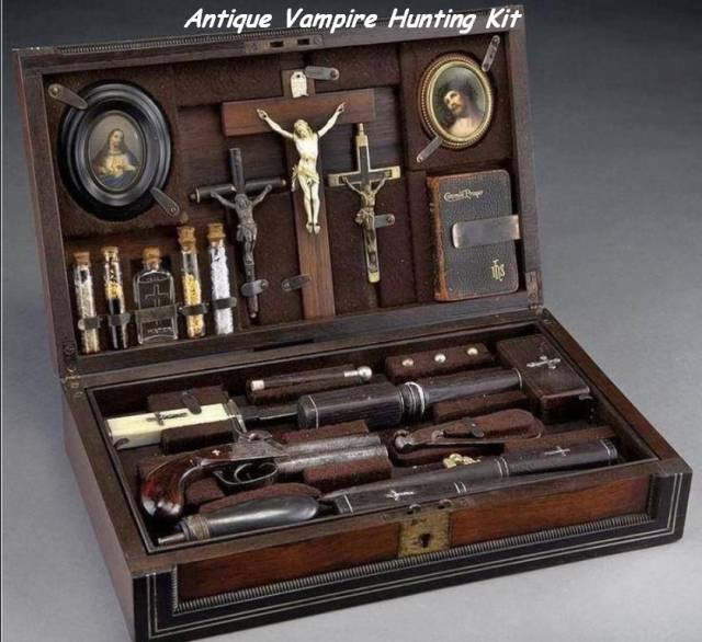 1800s vampire killing kit - Antique Vampire Hunting Kit 11011