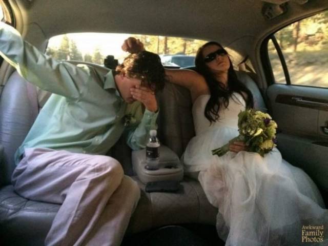 wedding Wedding - Awkward Family Photos