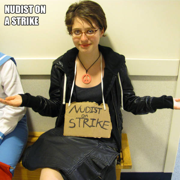 last minute halloween costumes - Nudiston Astrike Nudistu Strike