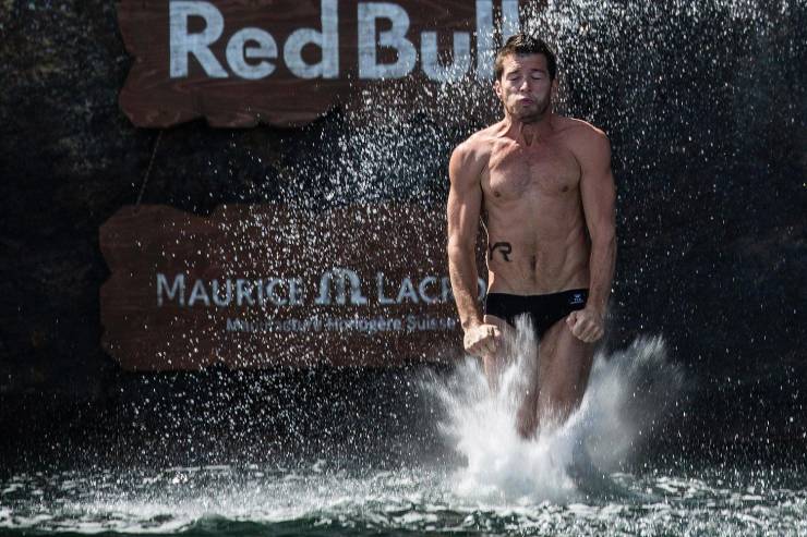 funny pics and memes - red bull cliff diving
