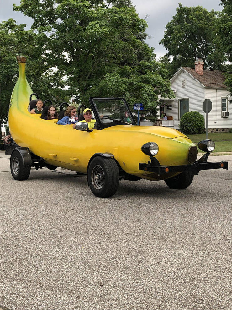 random banana mobile