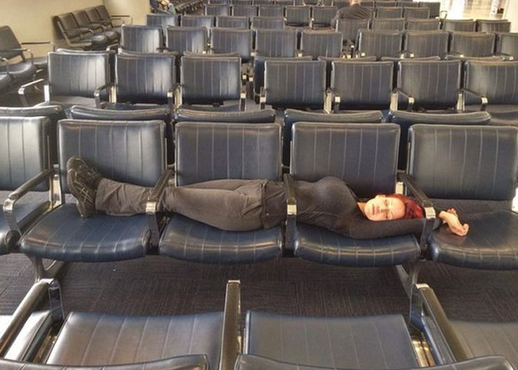 hilarious photos captured at the airport