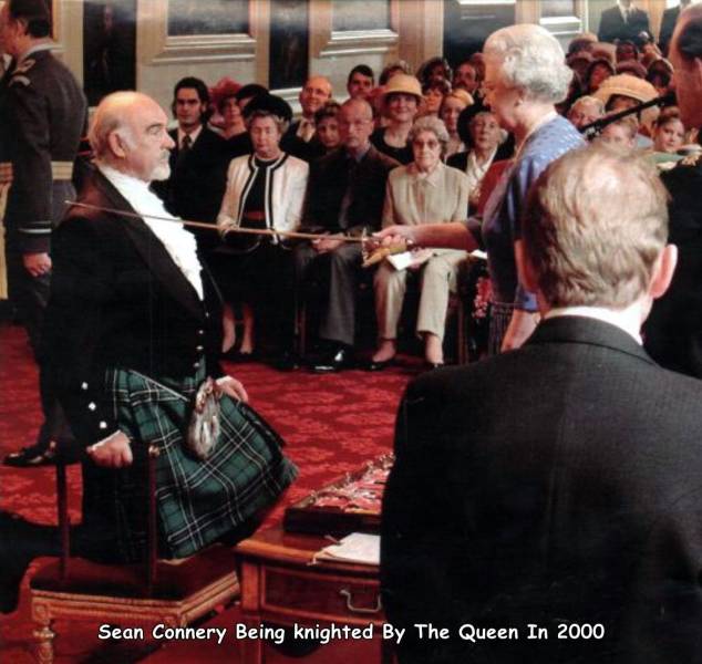 Sean Connery Being knighted By The Queen In 2000