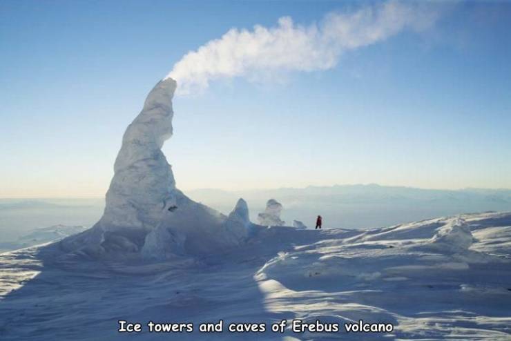 erebus antarctica - Ice towers and caves of Erebus volcano