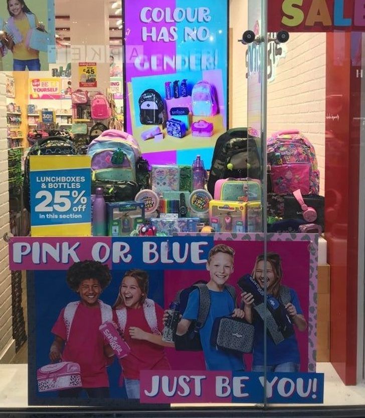 toy - Colour Has No. Sale Fu Tenrender 645 H Be Yourself Ing Un 2 30% Lunchboxes & Bottles 25% fr off in this section Pink Or Blue Smiggle Just Be You!