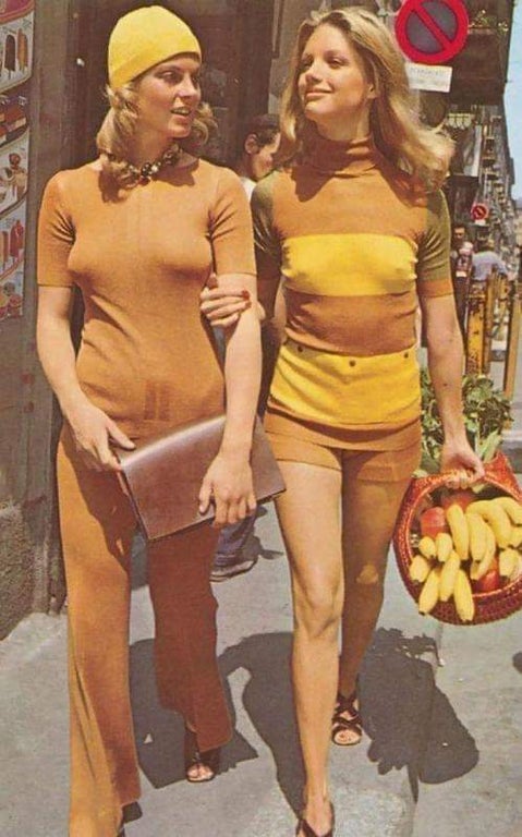 1970 hippie girls