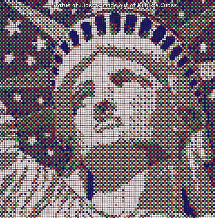 pattern - Statue of Liberty made out of Rubik's Cubes Film