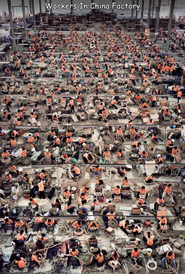 random pics and cool photos - andreas gursky - Workers In China Factory Do