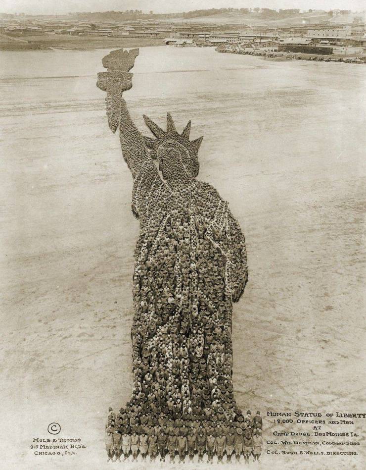human statue of liberty - Human Statue Of Liberty 8,000 Officers And Mon An Camp Dodge Dos Moinesia Cox W Newman, Commaydig Col. Rush Swellsdirect. Mole & Tromas 915 Madinah Bldg. Chicago, Il