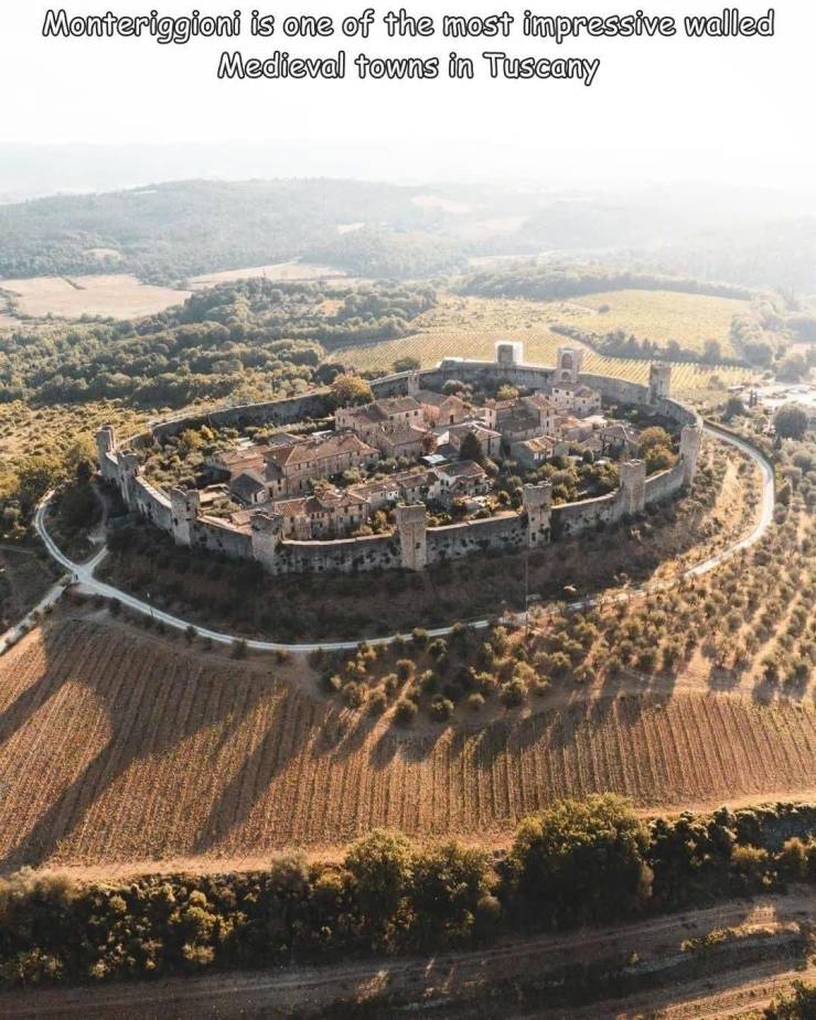 landmark - Monteriggioni is one of the most impressive walled Medieval towns in Tuscany