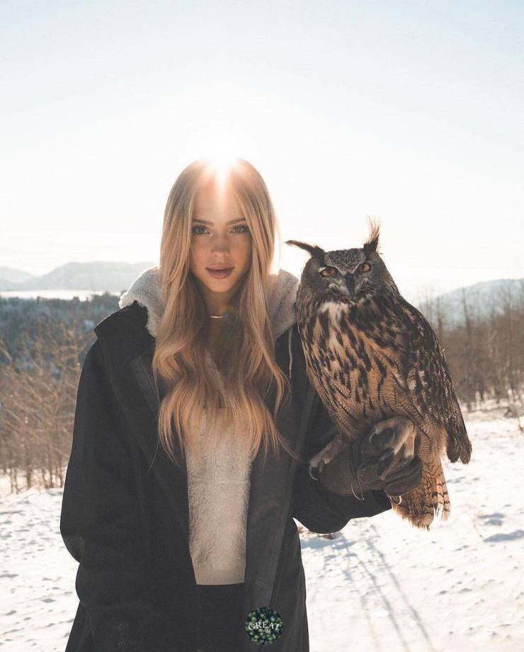 girl with owl - Great