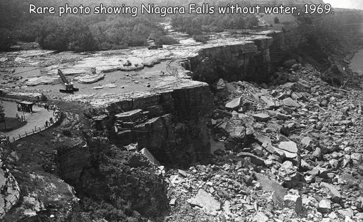 funny randoms - niagara without water - Rare photo showing Niagara Falls without water, 1969.