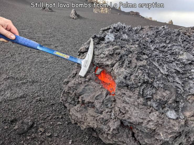 fresh randoms - La Palma - Still hot lava bombs from La Palma eruption Sinus