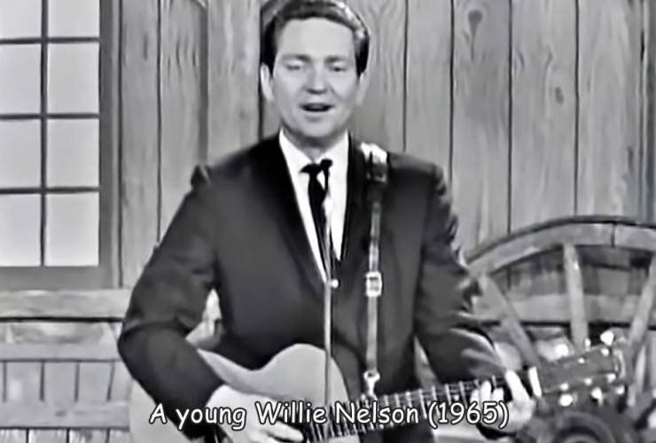 funny randoms - cool photos - photograph - A young Willie Nelson 1965