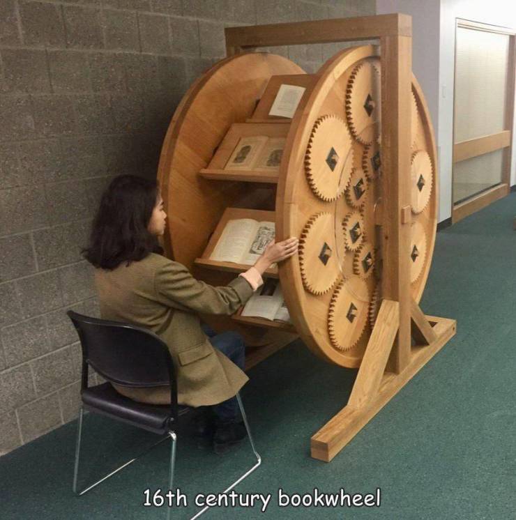 cool photos - reading machine - 16th century bookwheel