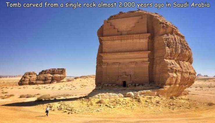 funny photos - cool picssaleh - Tomb carved from a single rock almost 2.000 years ago in Saudi Arabia