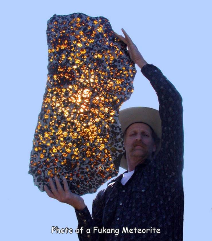 fun randoms - fukang meteorite - Photo of a Fukang Meteorite