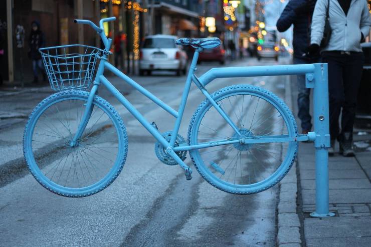 fun randoms - blue funny bike