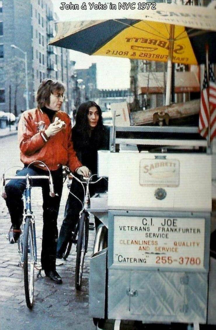 fun randoms - john lennon in new york - John & Yoko in Nyc 1972 trana 2 8 Sabre C.I. Joe Veterans Frankfurter Service Cleanliness Quality And Service