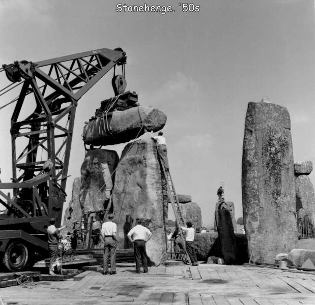 fun randoms - funny photos - stonehenge built - Stonehenge. '50s