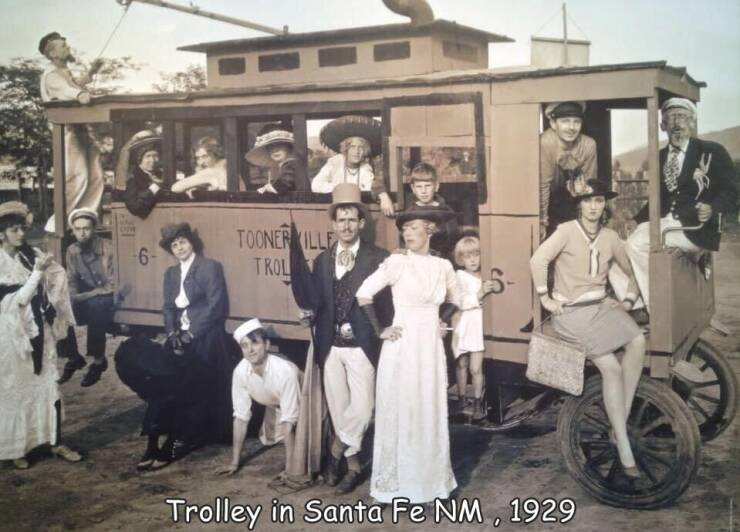 fun randoms - funny photos - car - 6 Tooner Ille Trol Trolley in Santa Fe Nm , 1929