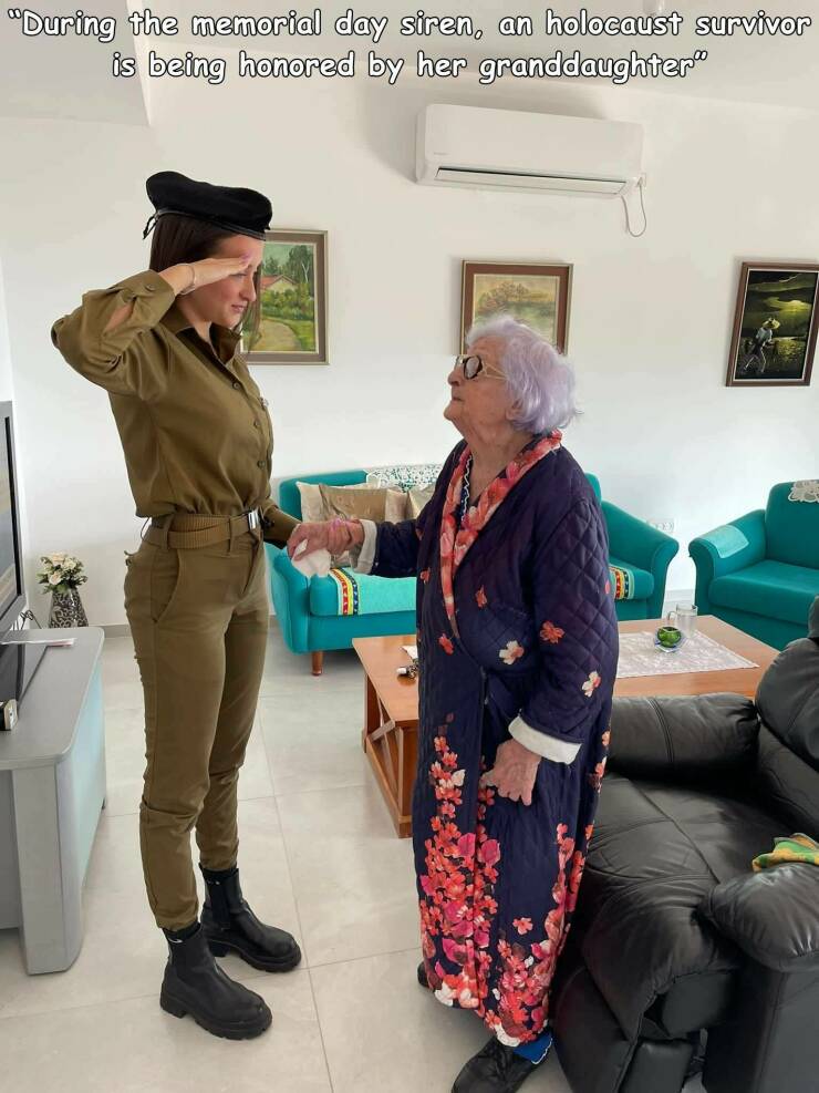 fun randoms - funny photos - senior citizen - "During the memorial day siren, an holocaust survivor is being honored by her granddaughter"