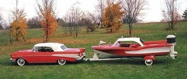 fun randoms - funny photos - 1957 boat with fins
