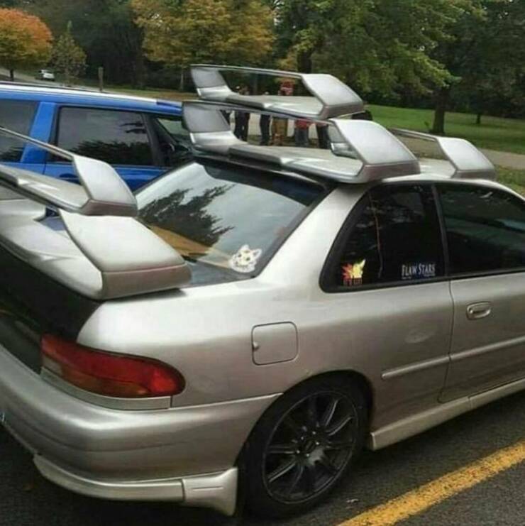 funny pics and cool randoms - car with multiple spoilers - Soyas Myth