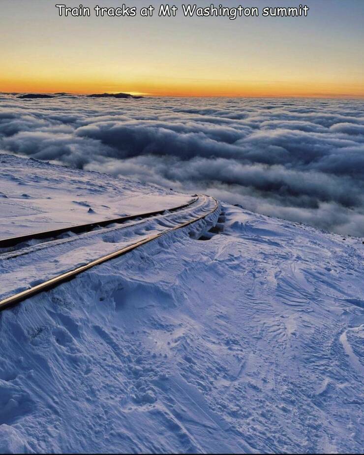cool pics and random photos - horizon - Train tracks at Mt Washington summit