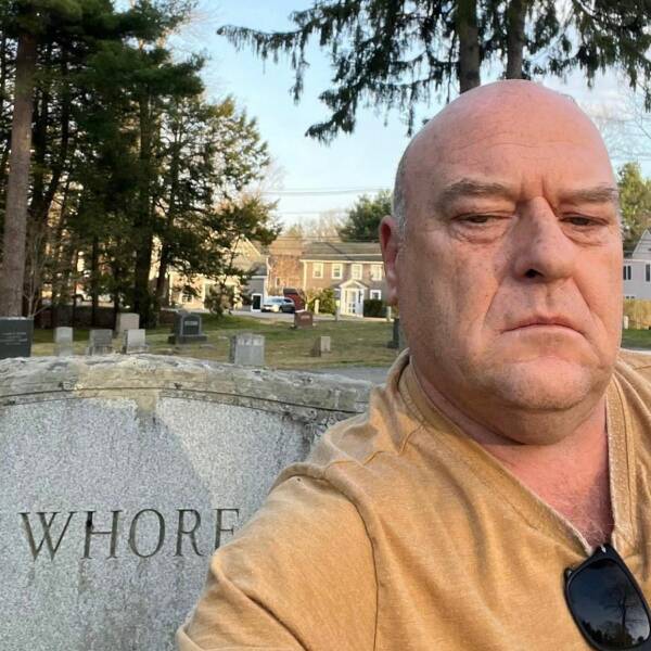 cool random pics - dean norris funny - Whore E