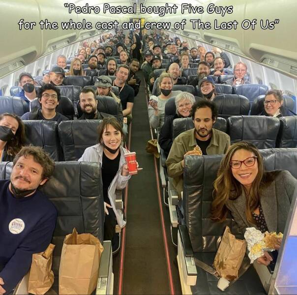 cool random pics - Pedro Pascal - "Pedro Pascal bought Five Guys for the whole cast and crew of The Last Of Us" Cess Belly s A