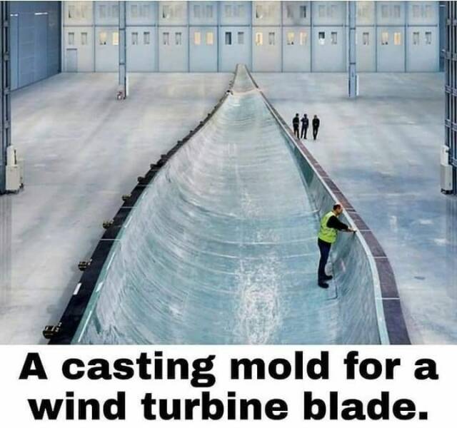leisure centre - A Must Mast 205000 Modestock Ro A casting mold for a wind turbine blade.