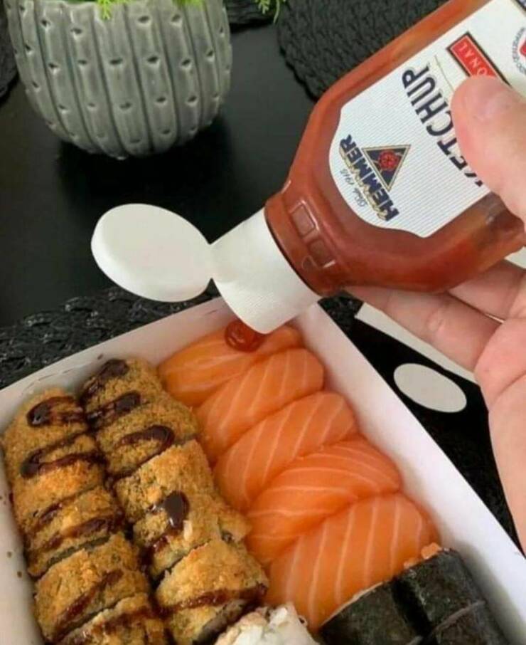cool random pics - sushi with ketchup - Wide 1915 Hemmer Etchup Onal