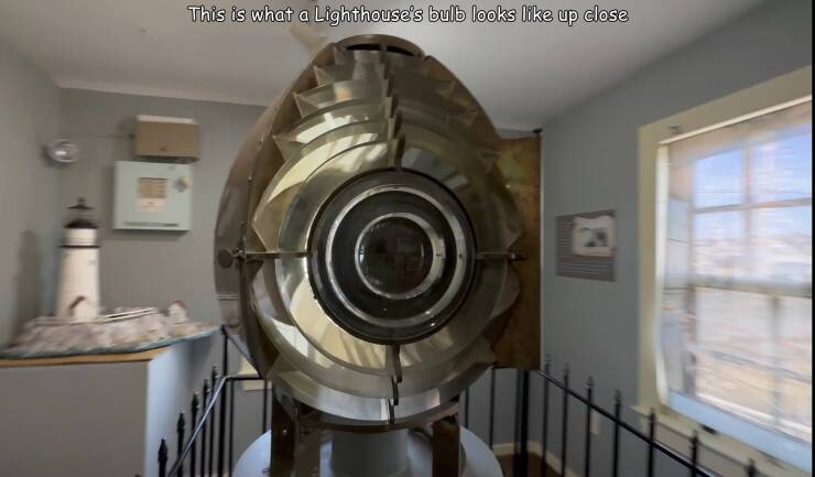 cool pics and photos - This is what a Lighthouse's bulb looks up close