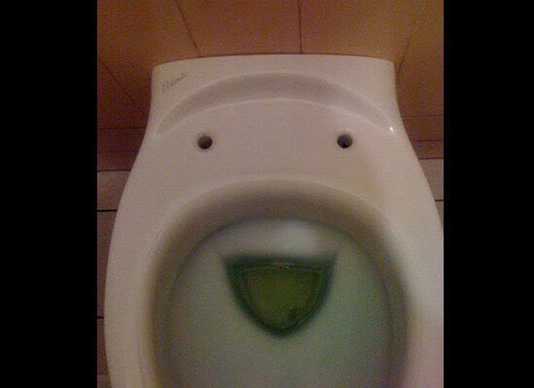 18 Photos Of Inanimate Objects That Appear To Be Very Happy!