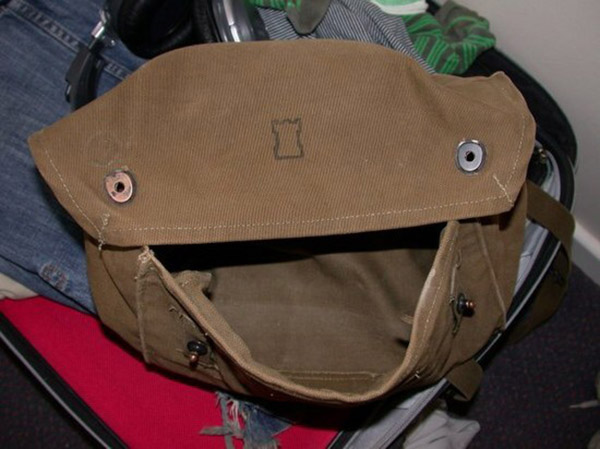 18 Photos Of Inanimate Objects That Appear To Be Very Happy!