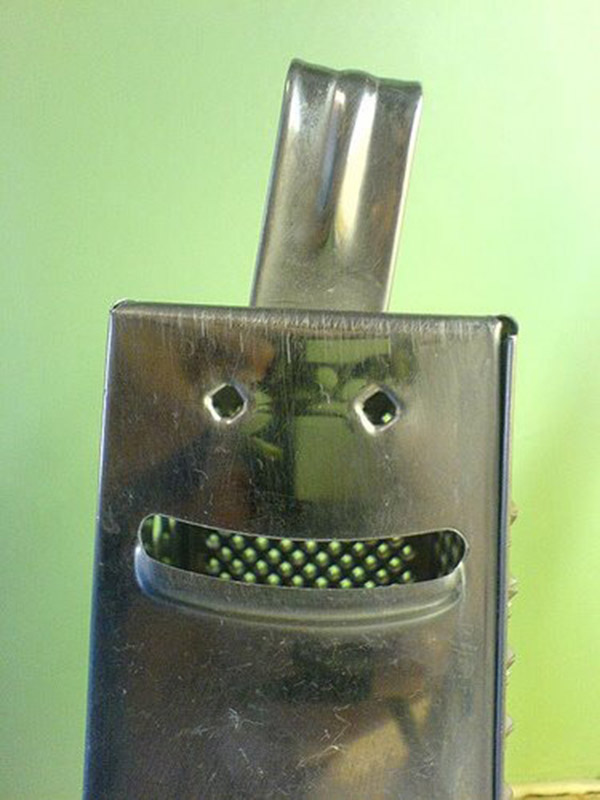 18 Photos Of Inanimate Objects That Appear To Be Very Happy!