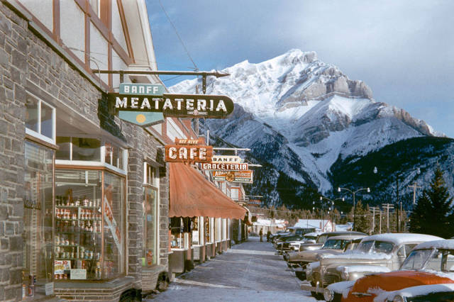 cascade mountain - Banff Meatateria Cafe