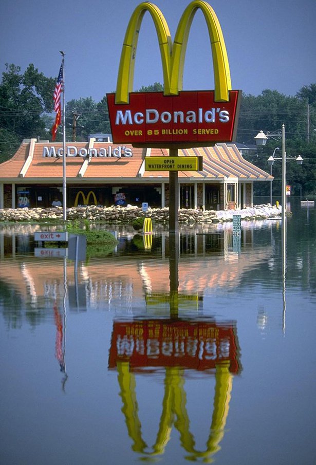 mississippi river floods - McDonald's Over 85 Billion Served McDonald's cDonald's Open Waterfront Dining Wie 1 exit Del Plan