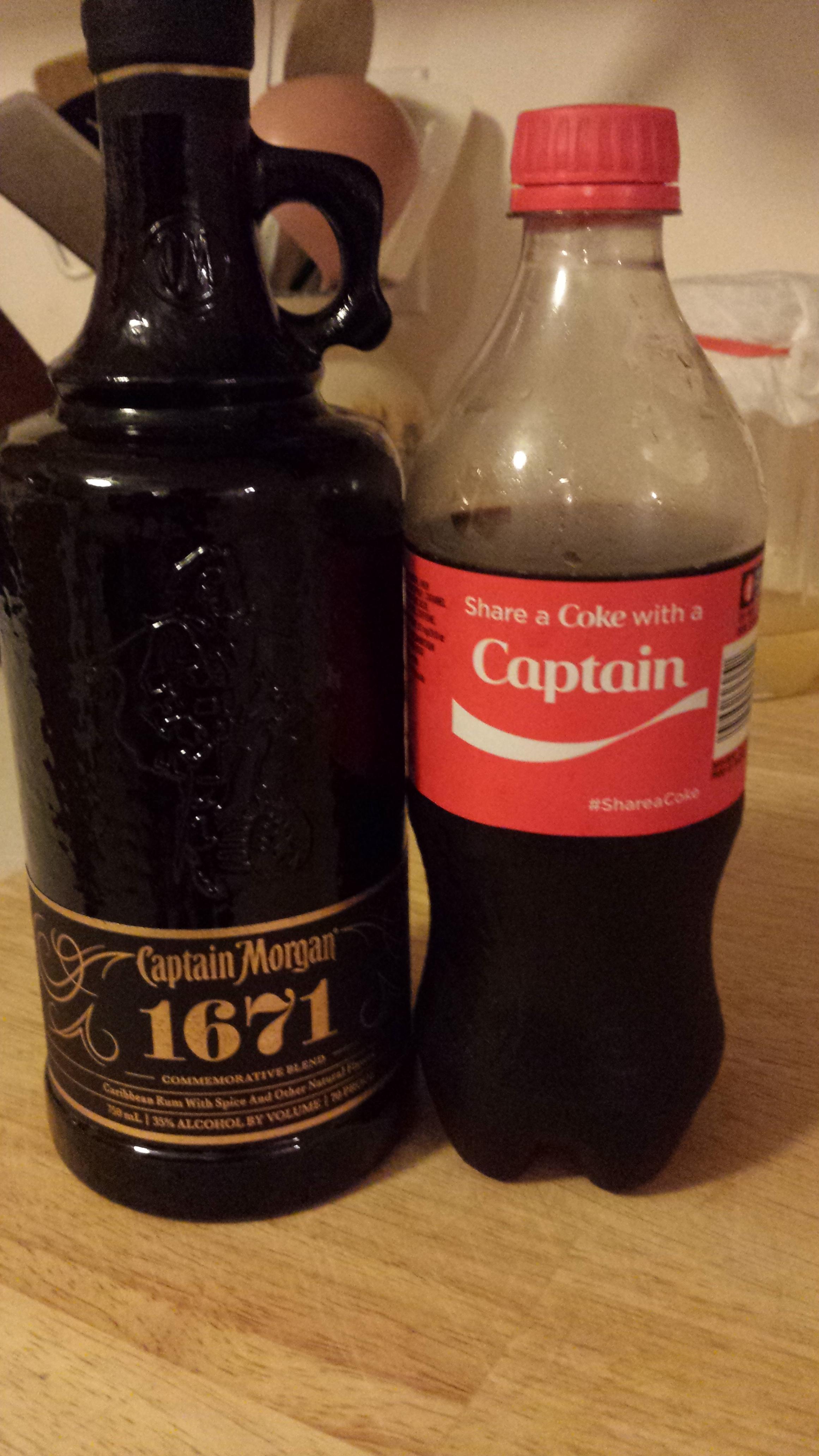 liqueur - a Coke with Captain Captain Morgan 1671