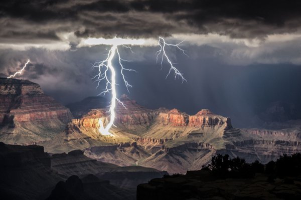 grand canyon lightning storm