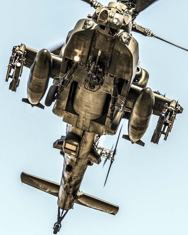 cool pic apache helicopter underside