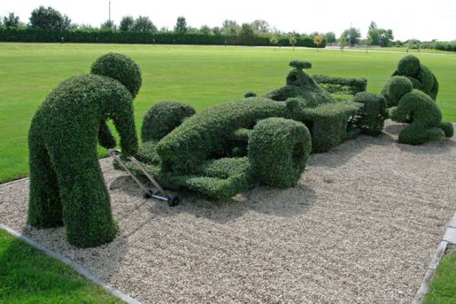 topiary art