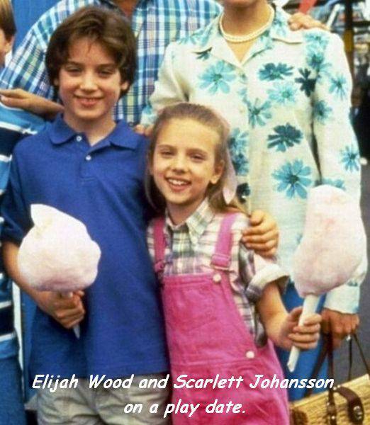 cool elijah wood et scarlett johansson - Tti Elijah Wood and Scarlett Johansson. on a play date.