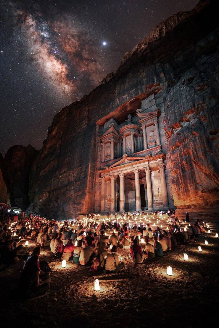 36 Awesome Pics For Your Viewing Pleasure!