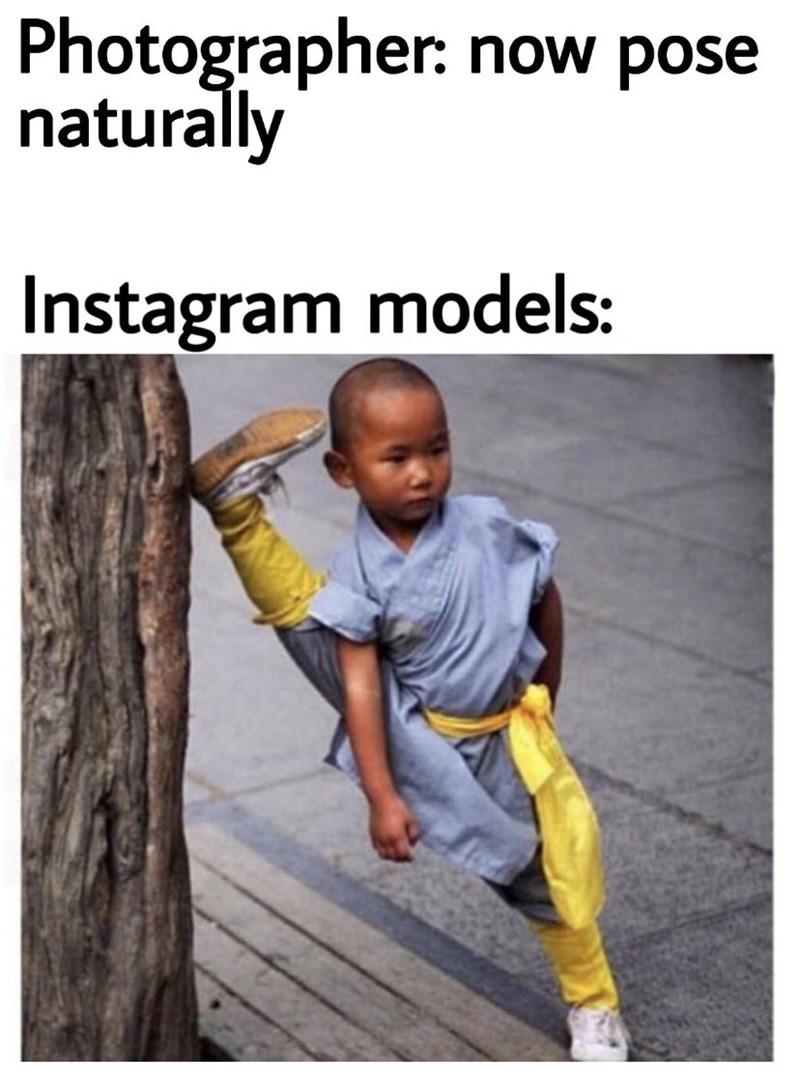 you see your crush act natural - Photographer now pose naturally Instagram models