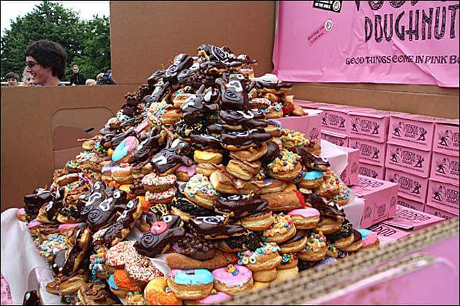 box of doughnuts - Ri Doughnut Good Things Come In Pinkb Coo