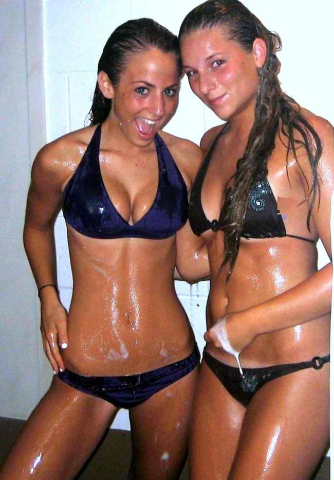 18 year old girlfriends wet and wild